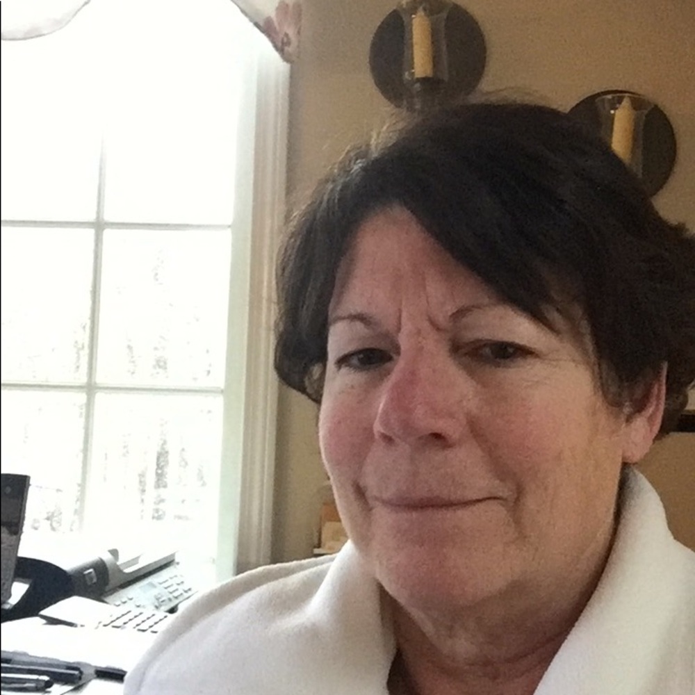 Meet your Posher, Carol
